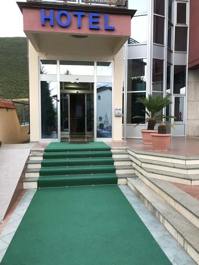 Hotel Lyhnidas Udenisht Eksteriør billede