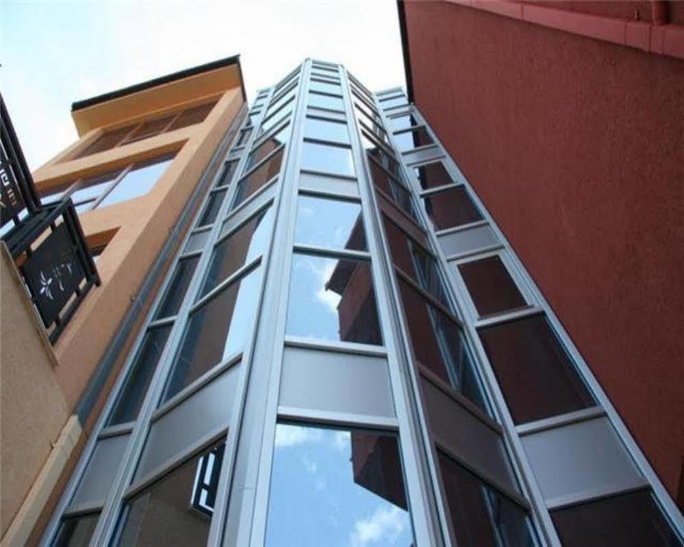 Hotel Lyhnidas Udenisht Eksteriør billede